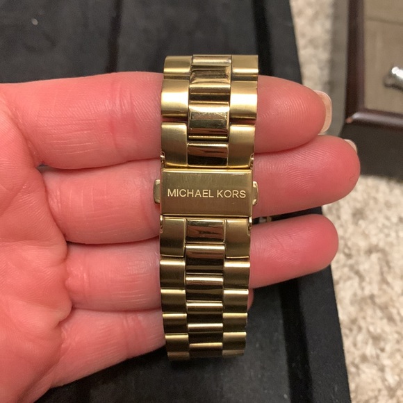 Michael Kors Gold Watch - Picture 2 of 4